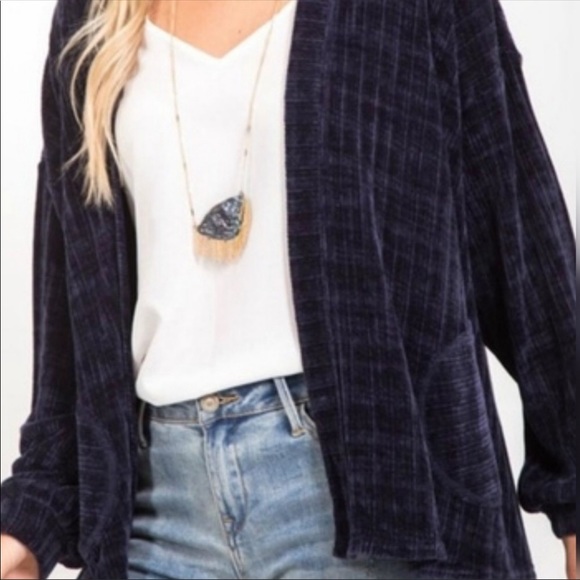 NEW!❗️LAST ONE❗️CHENILLE CARDIGAN - Picture 2 of 6